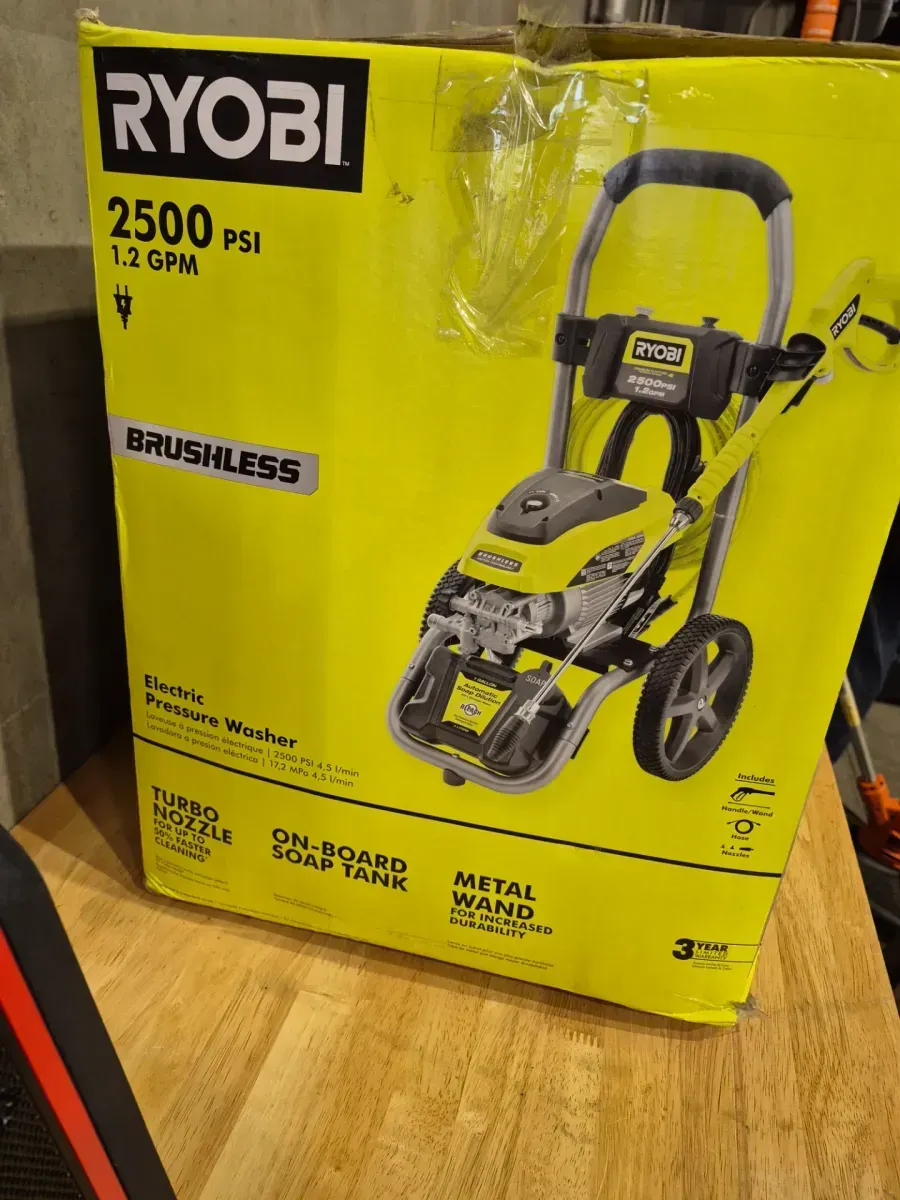 2500 PSI 1.2 GPM High Performance Cold Water Electric Pressure Washer - image 5