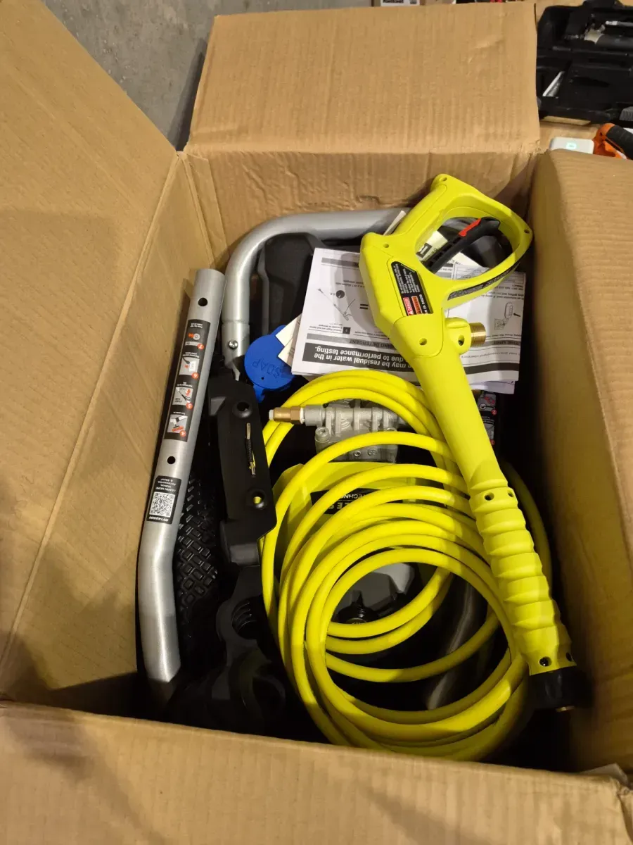 2500 PSI 1.2 GPM High Performance Cold Water Electric Pressure Washer - image 2