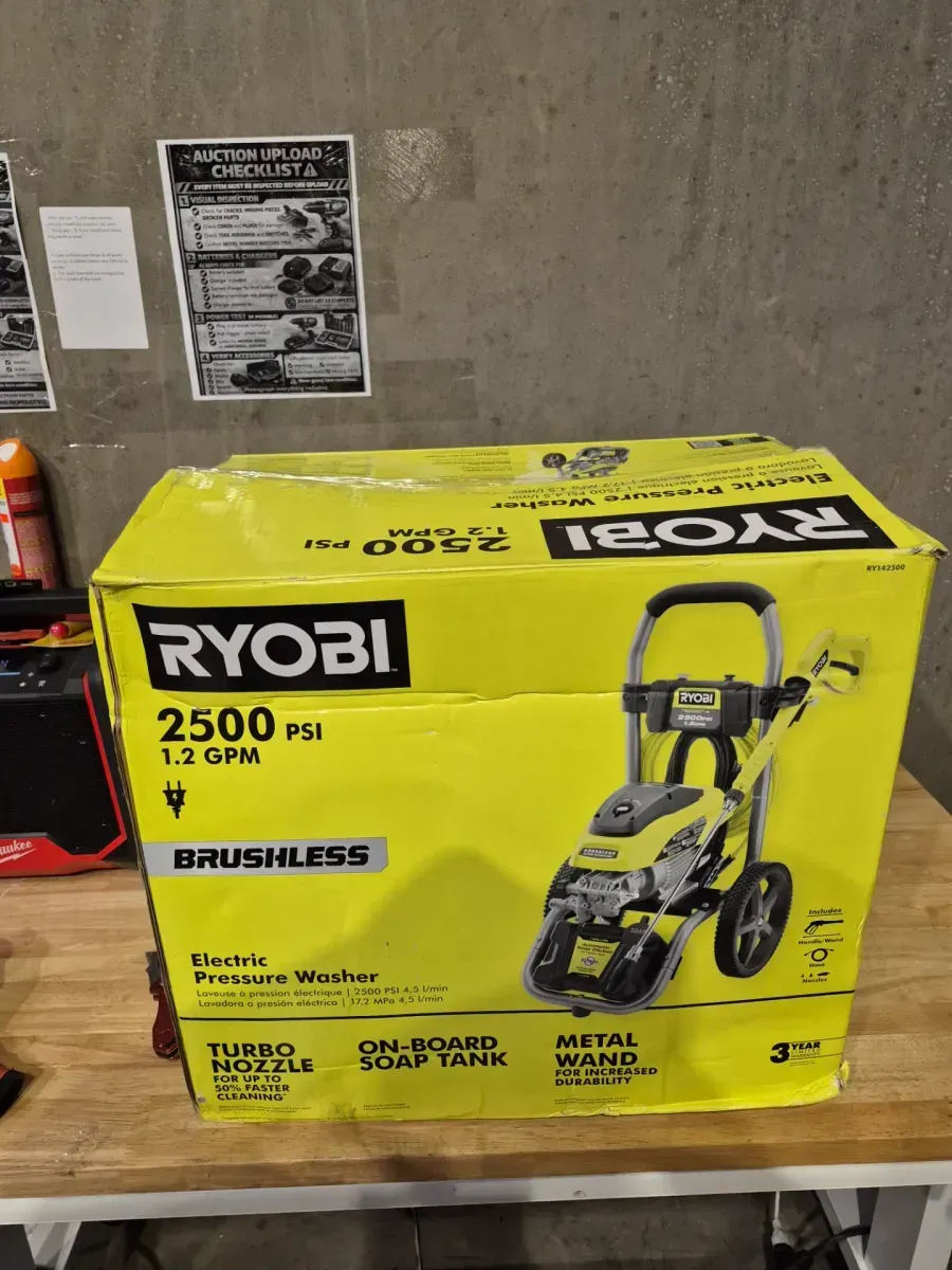 2500 PSI 1.2 GPM High Performance Cold Water Electric Pressure Washer - image 4