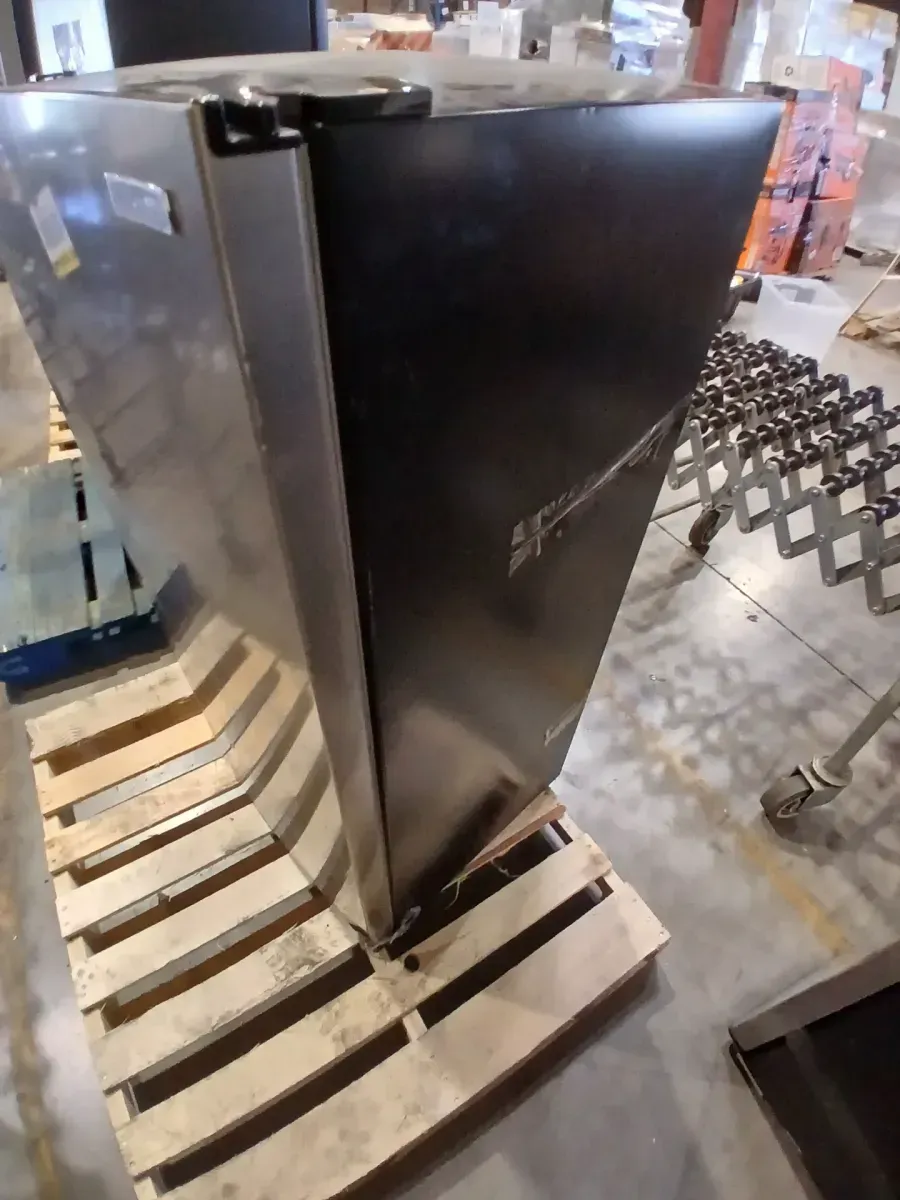 7.1 cu. ft. Manual Defrost Convertible Upright Freezer in Stainless Steel Look, Garage Ready - image 2