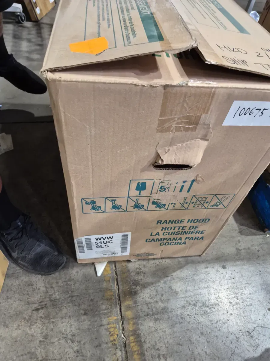 30 in. 400 CFM Curved Glass Wall-Mount Canopy Range Hood with light in Stainless Steel - image 3