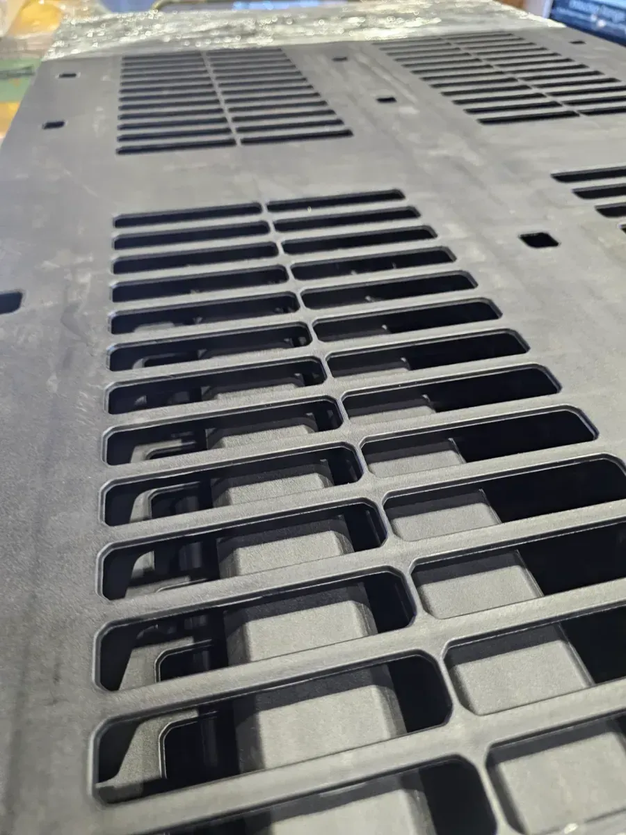 HDX 5-Tier Plastic Shelving black  (5 Tier Plastic Adjustable Garage Storage Shelving Unit in Black (48 in. W x 75 in. H x 24 in. D)) - image 3