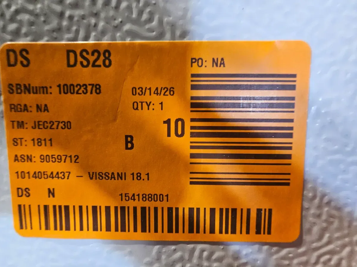 Vissani 18.1 cu. ft. Top Freezer Refrigerator with Adjustable Glass Shelving in White, Garage Ready - image 6