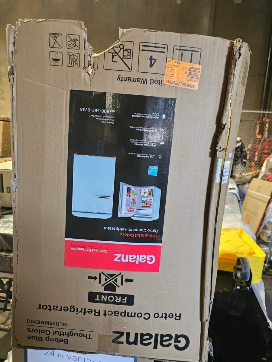 Vissani 18 in. 2.5 cu. ft. Retro Single Door Refrigerator, Bebop Blue, Energy Star - image 7