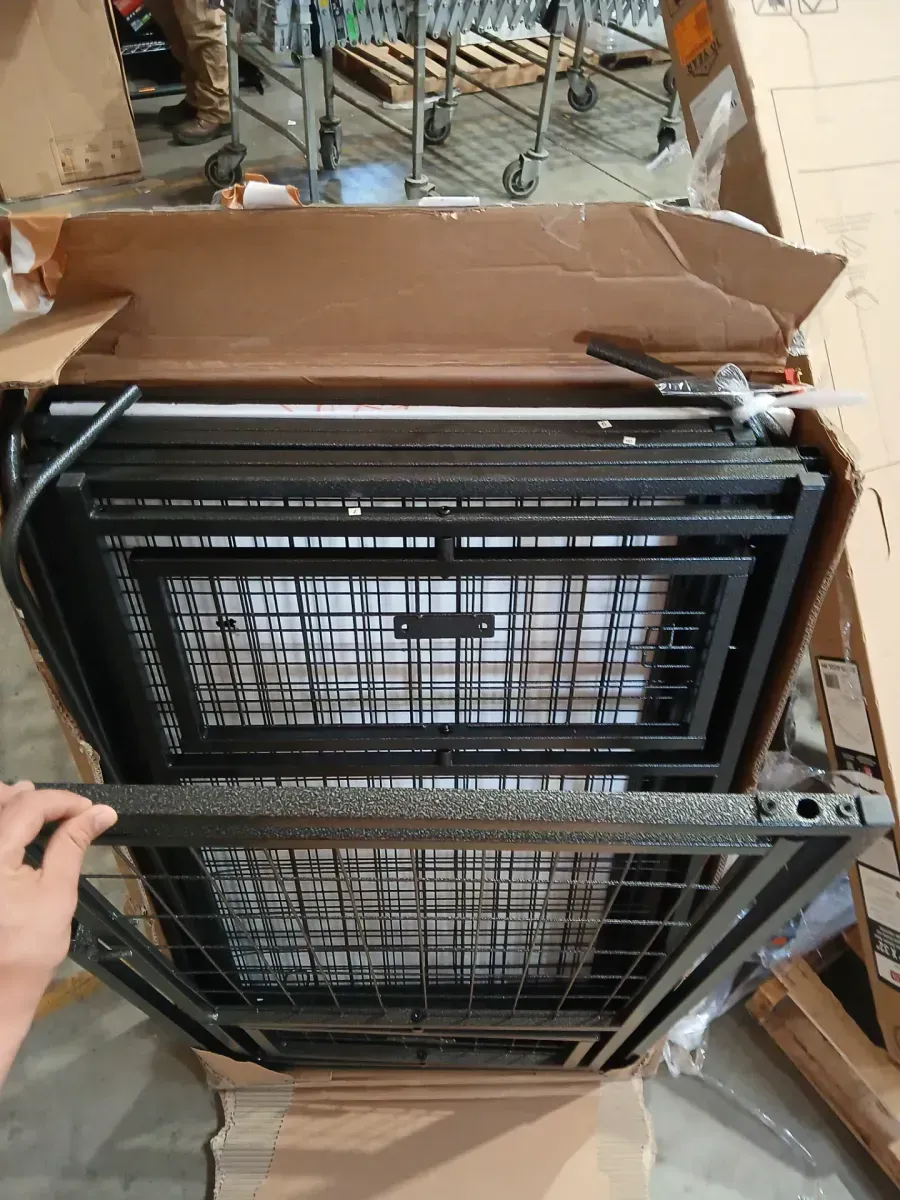 4.5 ft. x 4.5 ft. Dog Kennel Outdoor Dog Enclosure with Rotating Feeding Door and Polyester Cover - image 4