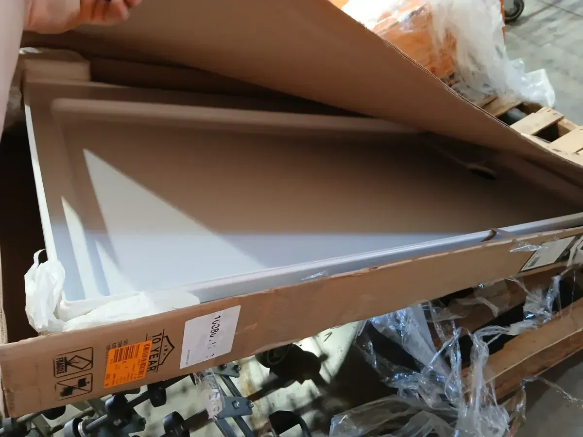 Classic 500 60 in. x 32 in. Shower Pan with Left Drain, 3-Piece Shower Surround and 59-3/8 in. Sliding Door Combo - image 6