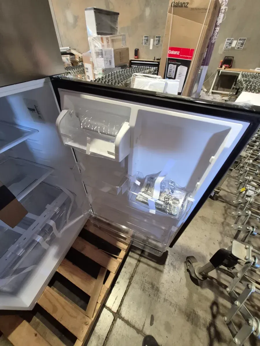 Vissani 18.1 cu. ft. Top Freezer Refrigerator in Fingerprint Resistant Stainless Steel Look, Garage Ready - image 6