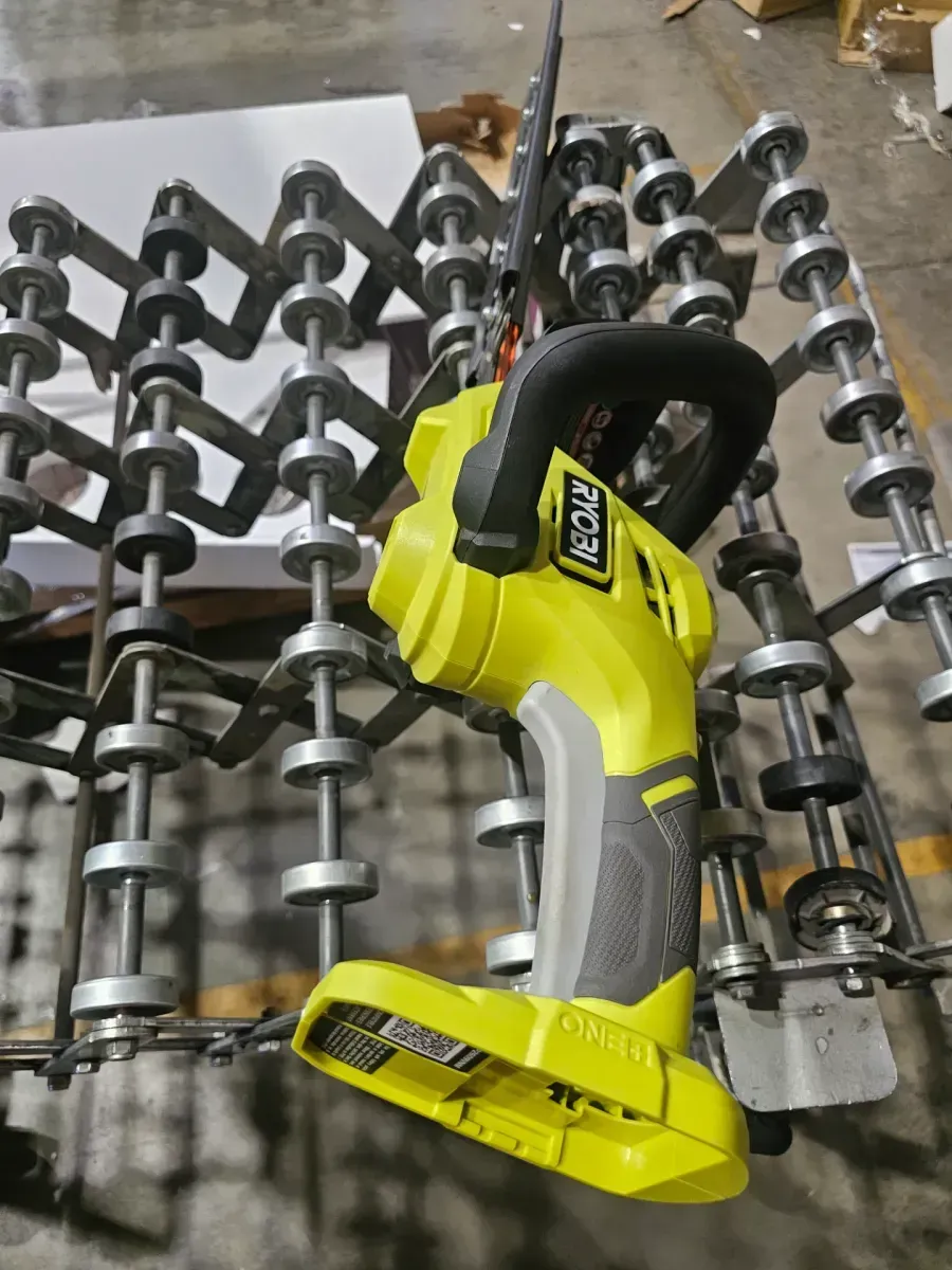 ONE+ 18V 22 in. Lithium-Ion Cordless Hedge Trimmer (Tool Only) - image 3