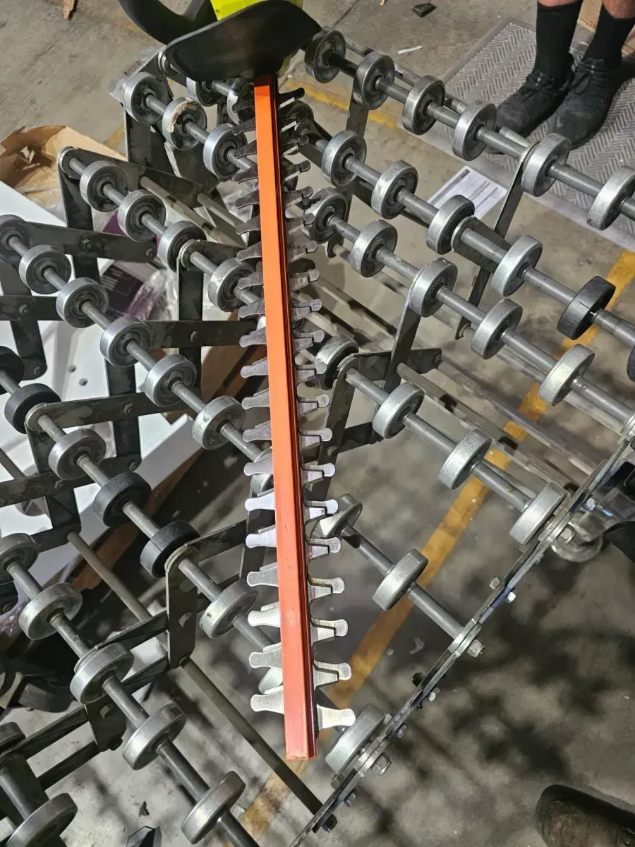 ONE+ 18V 22 in. Lithium-Ion Cordless Hedge Trimmer (Tool Only) - image 2