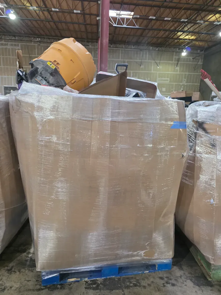 Pallet of Mixed Home Improvement & Bathroom Fixtures - image 1