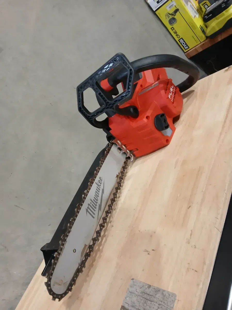 M18 FUEL 16 in. 18V Lithium-Ion Brushless Battery Chainsaw (Tool-Only) - image 2