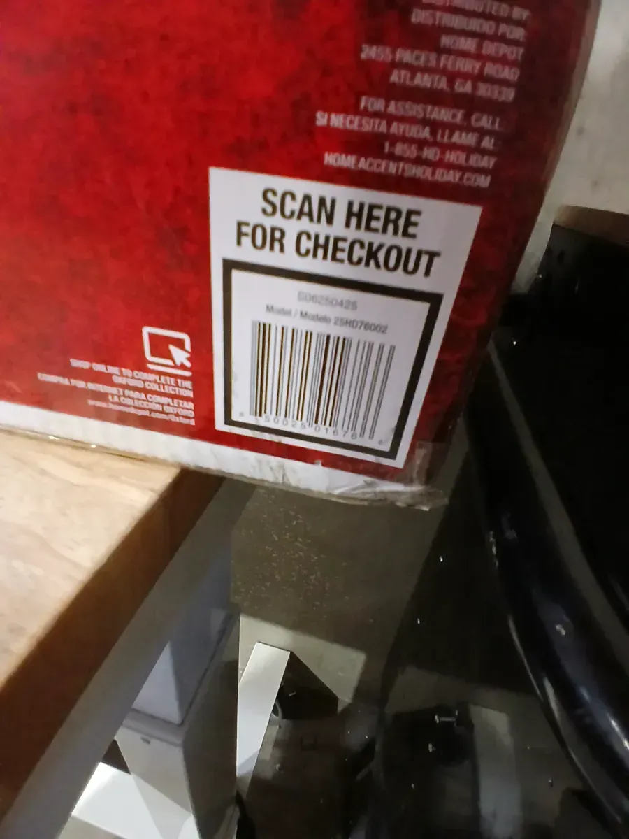 7.5 ft. PreLit 470 LED Lights Artificial Christmas Tree Hinged Xmas Tree with 1135 Branch Tips - image 6