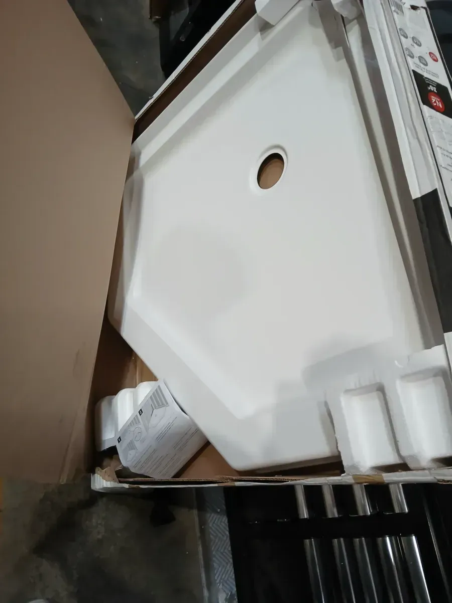 42 in. x 42 in. Triple Threshold Neo Angle Corner Shower Pan with Corner Drain in White - image 5