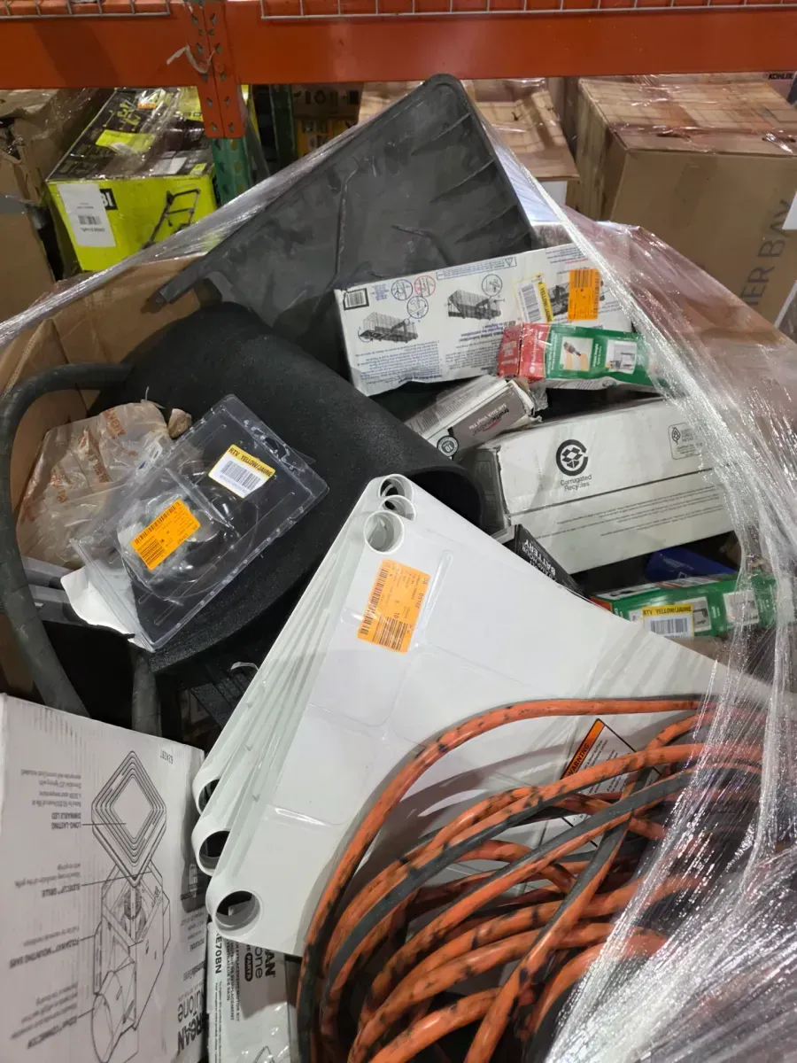 Mixed Merchandise Pallet in Gaylord Box - image 2