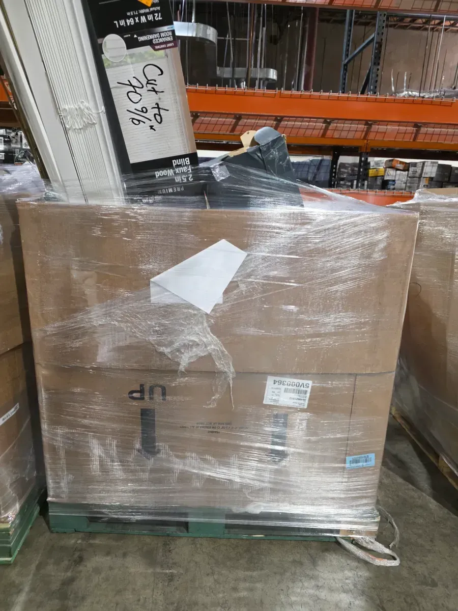 Mixed Home Goods Pallet - Blinds, Kitchen & Bath Items - image 1