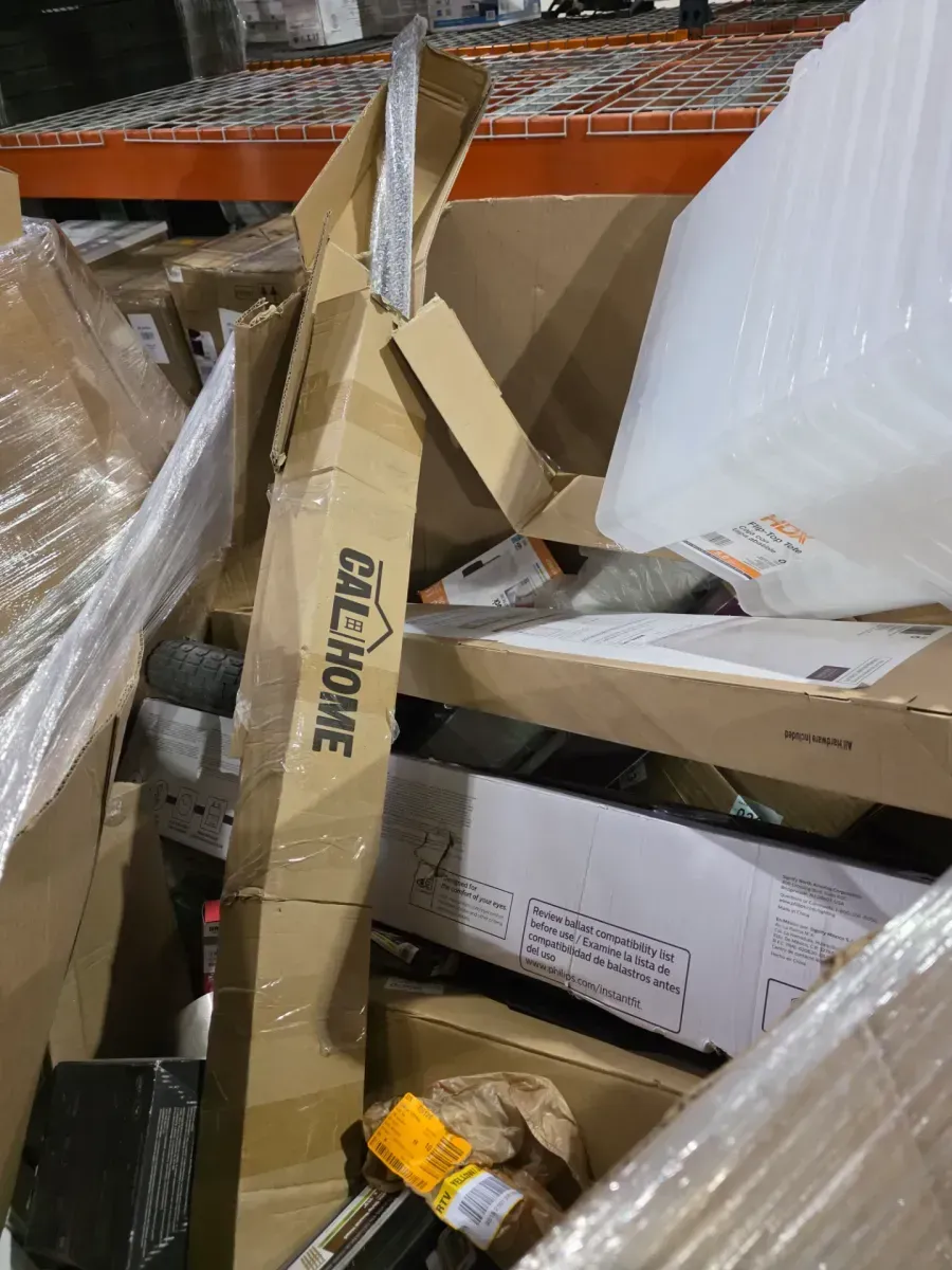 Mixed Home Goods Pallet - Lighting and Storage - image 2