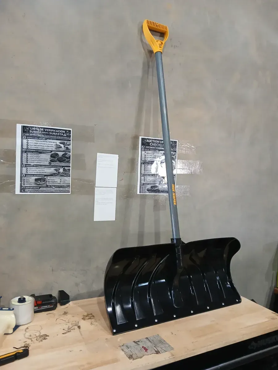 38.3 in. Steel Handle Plastic Snow Shovel - image 2