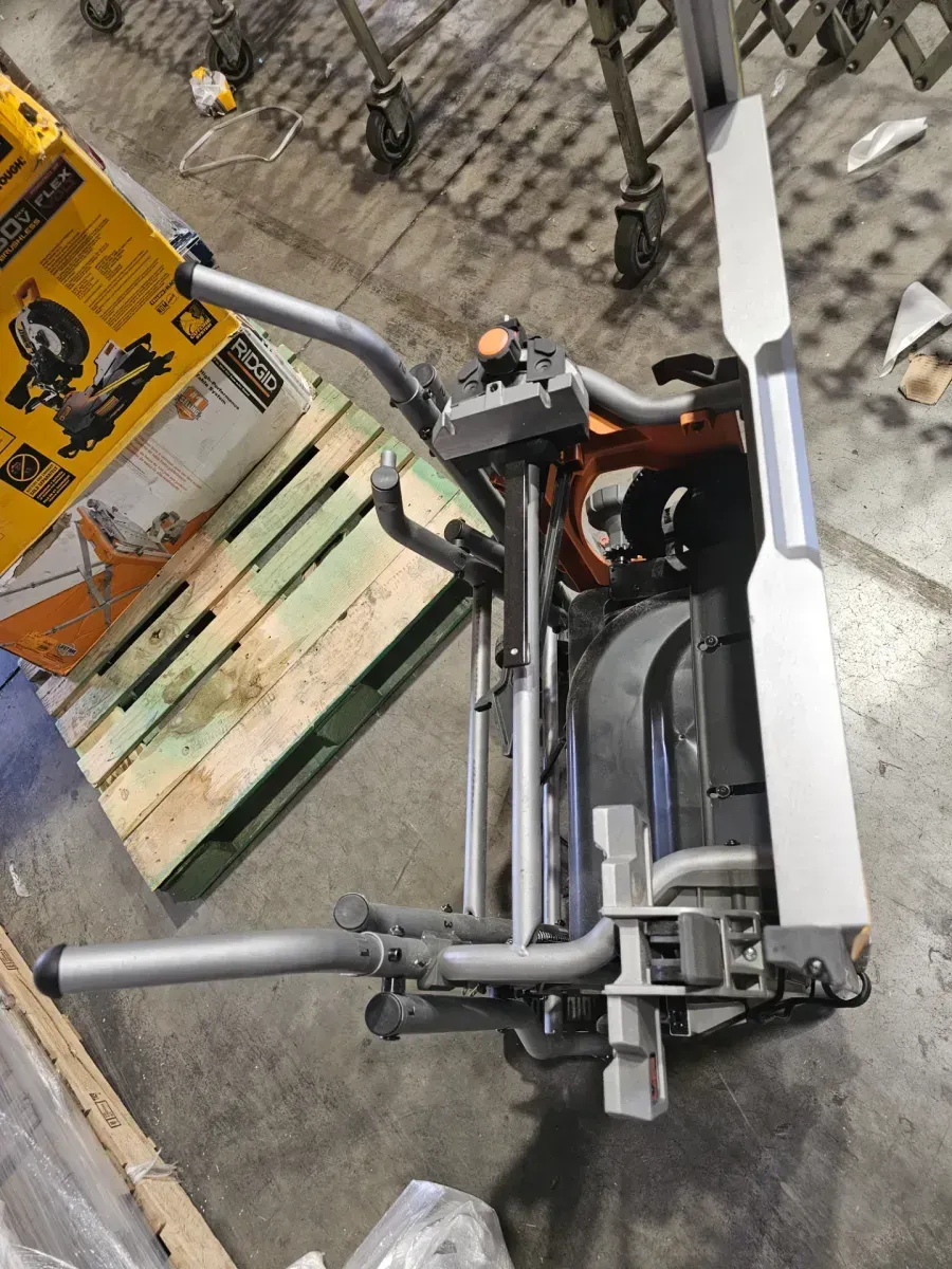 RIDGID 15 Amp 10 in. Portable Corded Pro Jobsite Table Saw with Stand - image 4