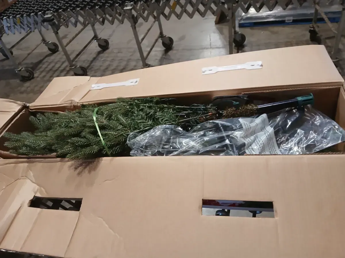 7.5 ft. Prelit Teton Pine Artificial Christmas Tree with 600 Clear Lights - image 2