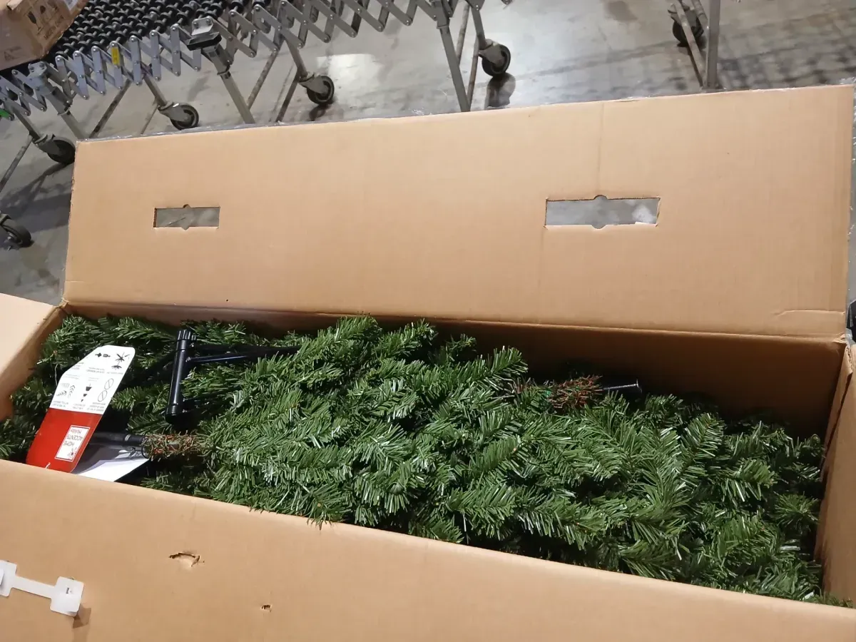 7.5 ft. Pre-Lit Artificial Christmas Tree with 750 LED Lights, 32 Light Modes, Remote Control, and Timer Function - image 2