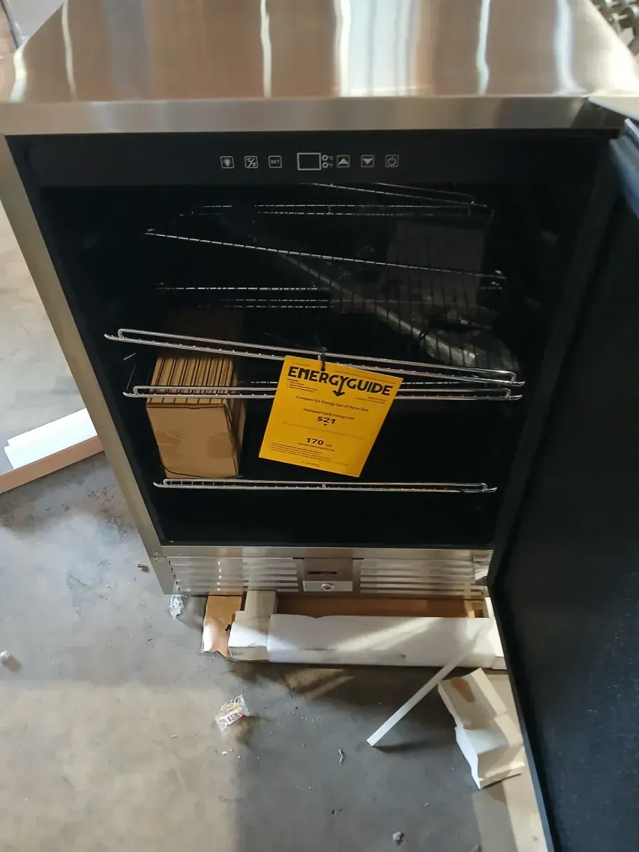 4.9 cu. ft. Built-In Outdoor Refrigerator Built-in Drink Fridge 210-Cans in Stainless Steel - image 3