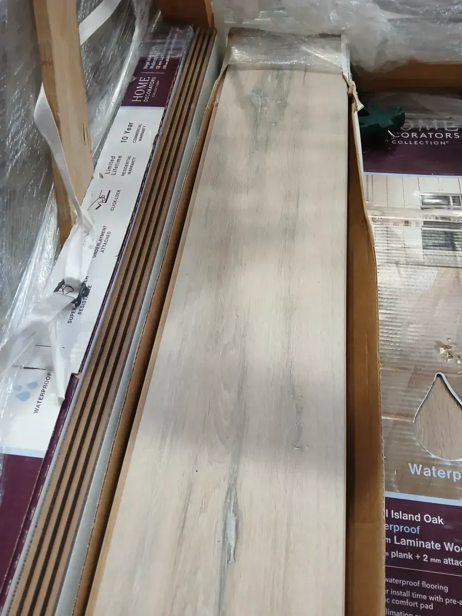 ***6 cases*** Camden Lake Oak 7 mm T x 8 in. W Laminate Wood Flooring (23.9 sqft/case) - image 3