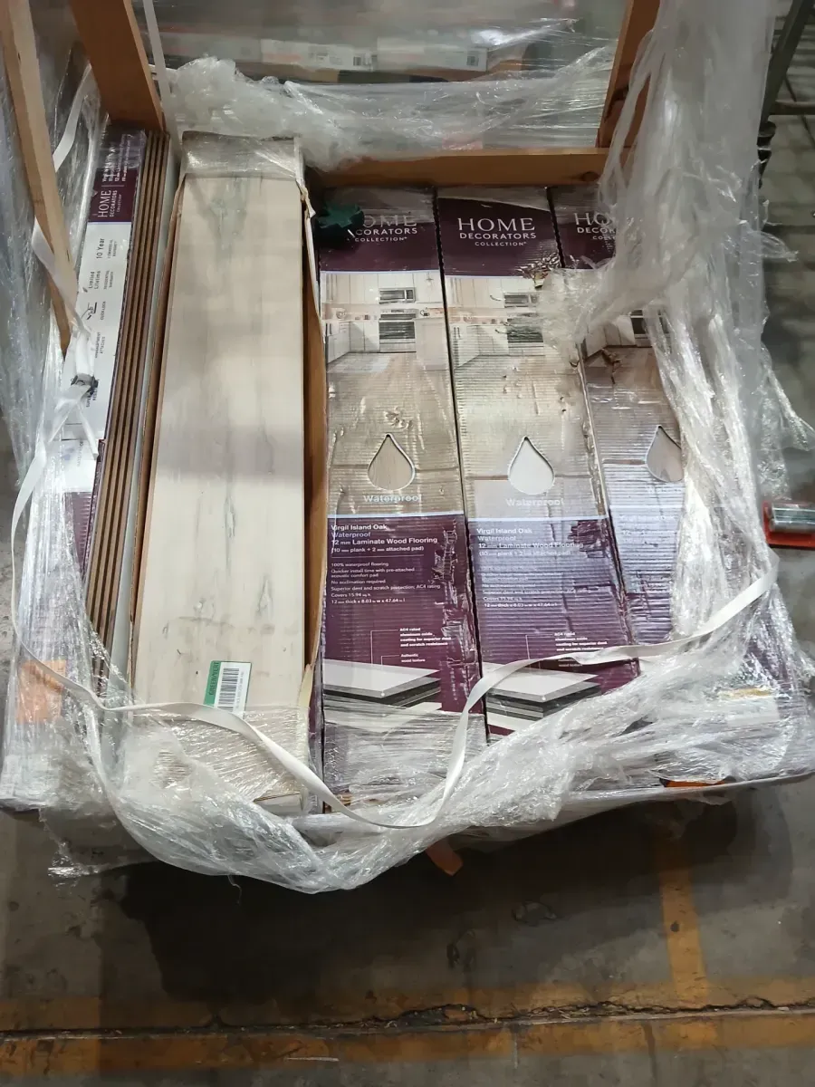 ***6 cases*** Camden Lake Oak 7 mm T x 8 in. W Laminate Wood Flooring (23.9 sqft/case) - image 4