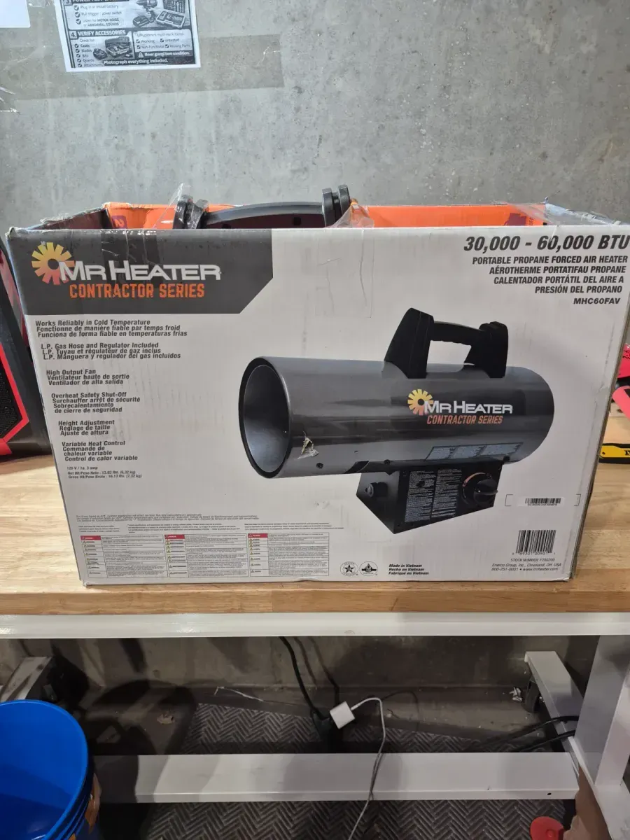 Contractor Series 60,000 BTU Forced Air Propane Outdoor Space Heater with 10 ft. Hose and Regulator - image 4