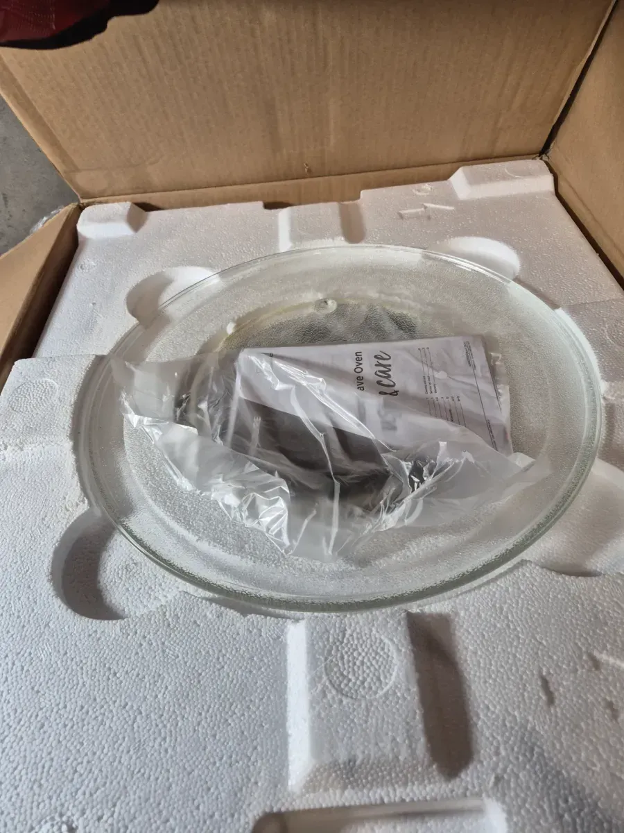 24 in. 2.2 cu ft Electric Built-In Microwave in Stainless Steel with Sensor Cook - image 3