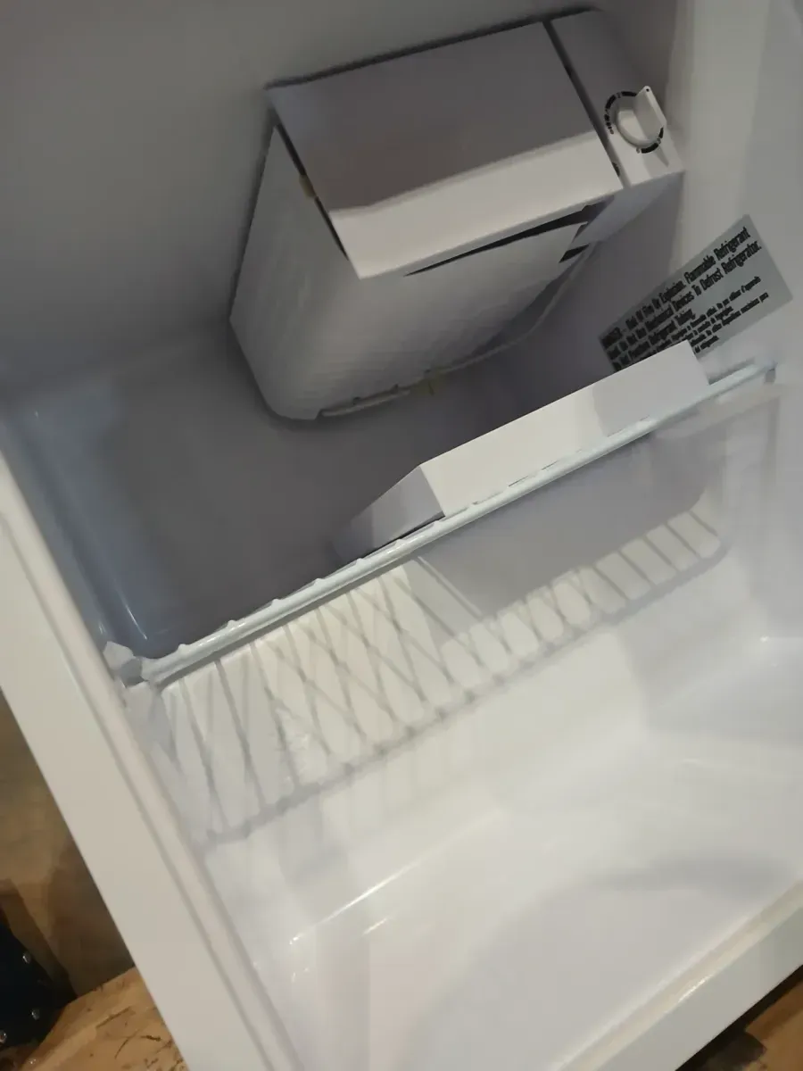 1.7 cu. ft. Freezerless Mini Fridge, White - image 6