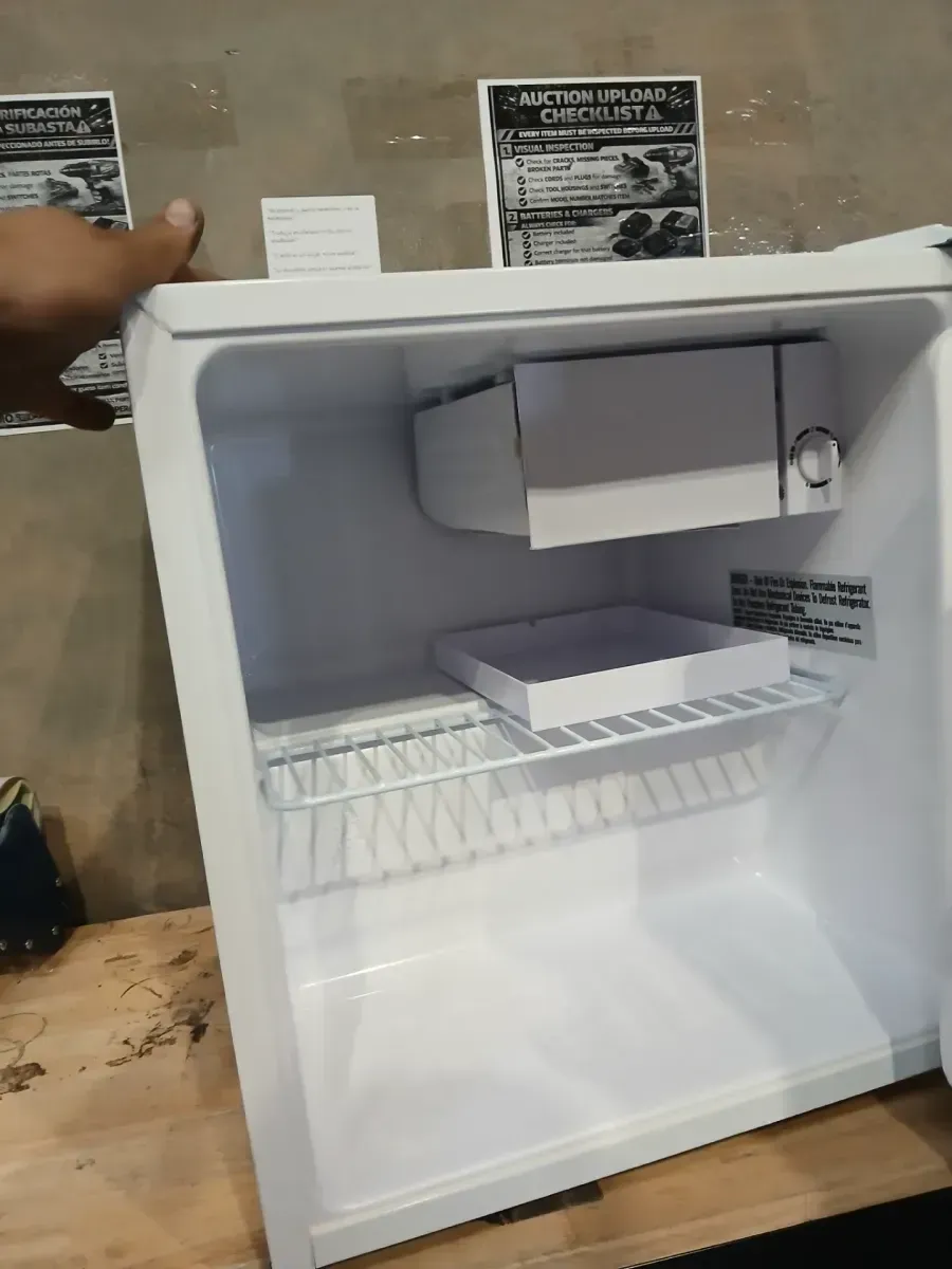 1.7 cu. ft. Freezerless Mini Fridge, White - image 4