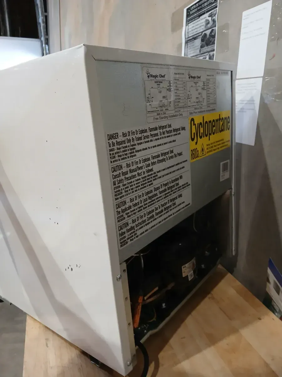 1.7 cu. ft. Freezerless Mini Fridge, White - image 3