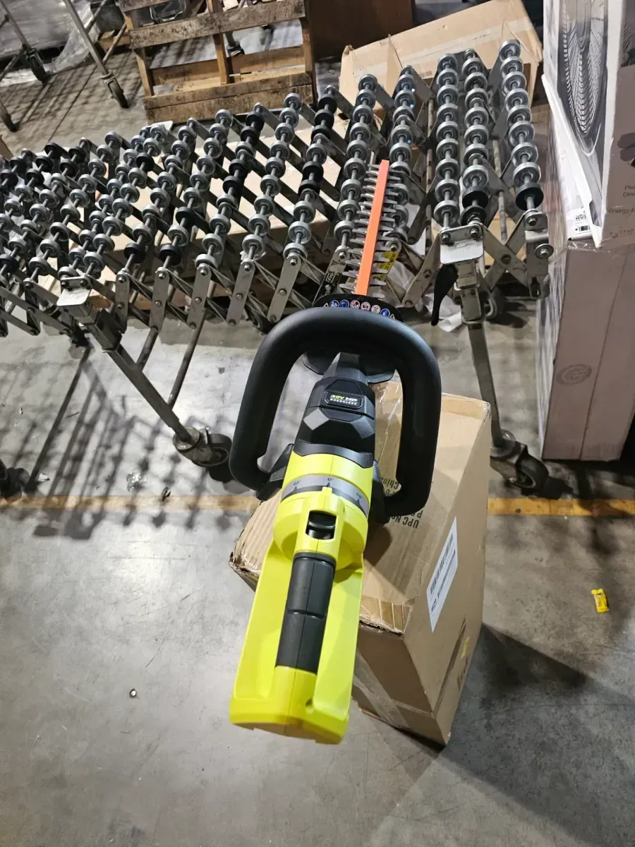 40V HP Brushless 26 in. Cordless Battery Hedge Trimmer with 2.0 Ah Battery and Charger - image 2