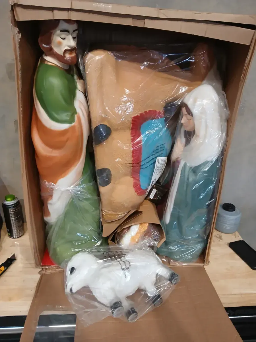 Home Accents Holiday 6-Piece LED Nativity Scene (Item #1011184396) - image 7