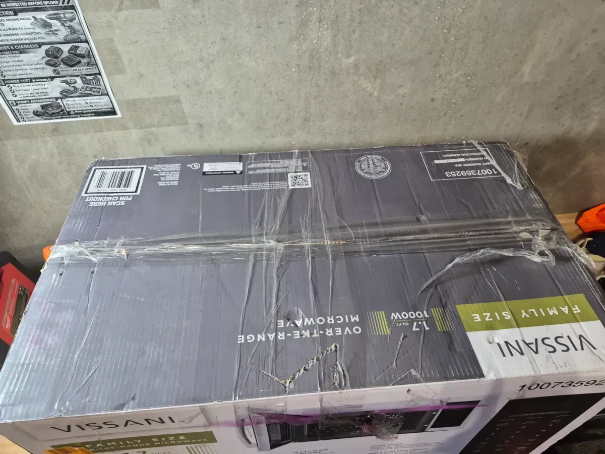 1.7 cu. ft. 1000-Watt Over the Range Microwave in White - image 4