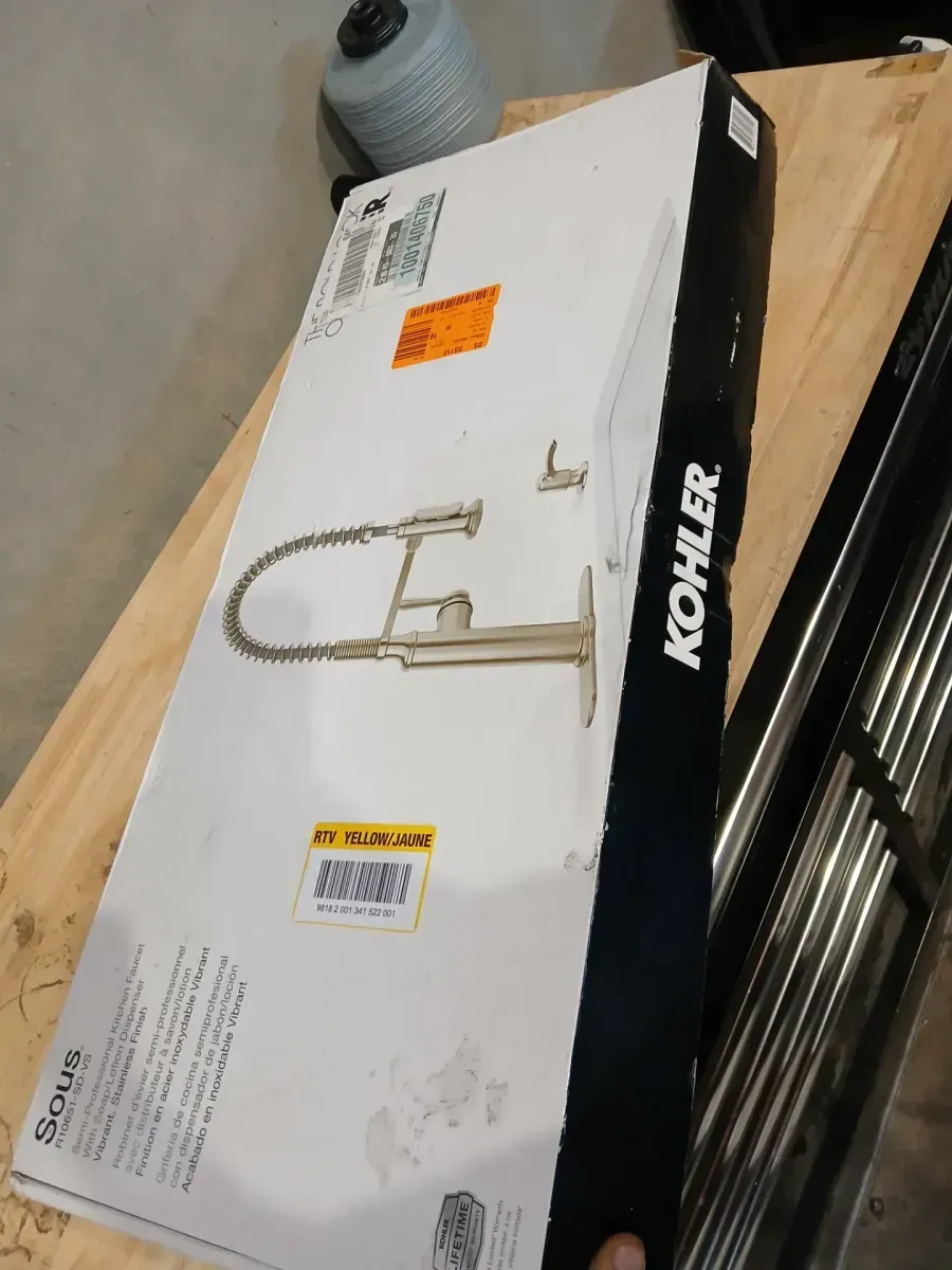 Sous Pro-Style Single Handle Pull Down Sprayer Kitchen Faucet in Vibrant Stainless Steel - image 2