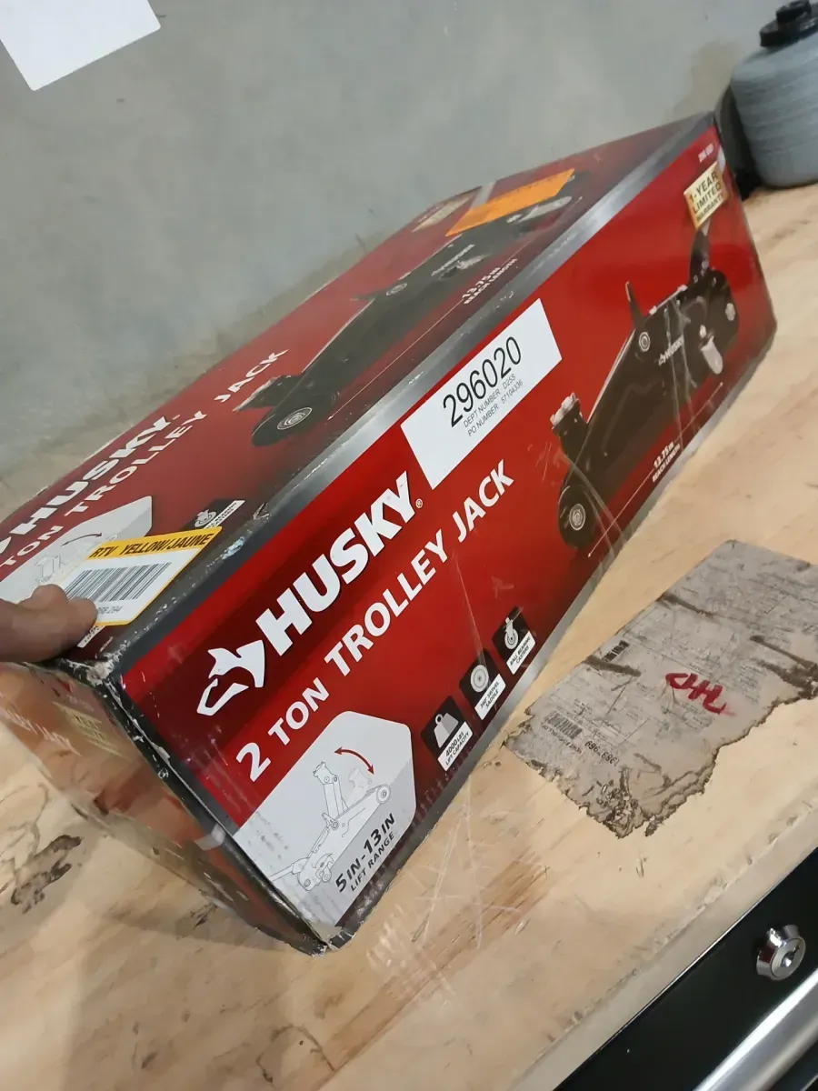 Husky 2-Ton Trolley Jack - image 2