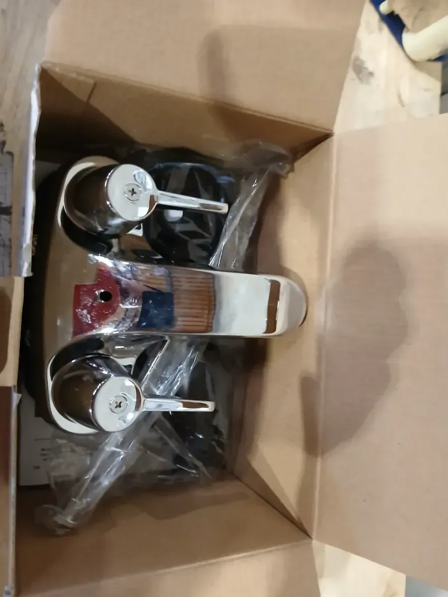 Aragon 4 in. Centerset 2-Handle Low-Arc Bathroom Faucet with Pop-Up Drain in Chrome - image 3