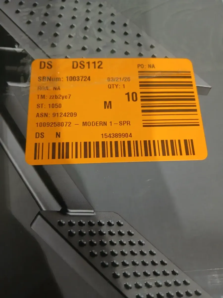 Modern 1-Spray 7.9 in. Dual Tub Wall Mount Fixed and Handheld Shower Heads 1.8 GPM in Matte Black - image 7