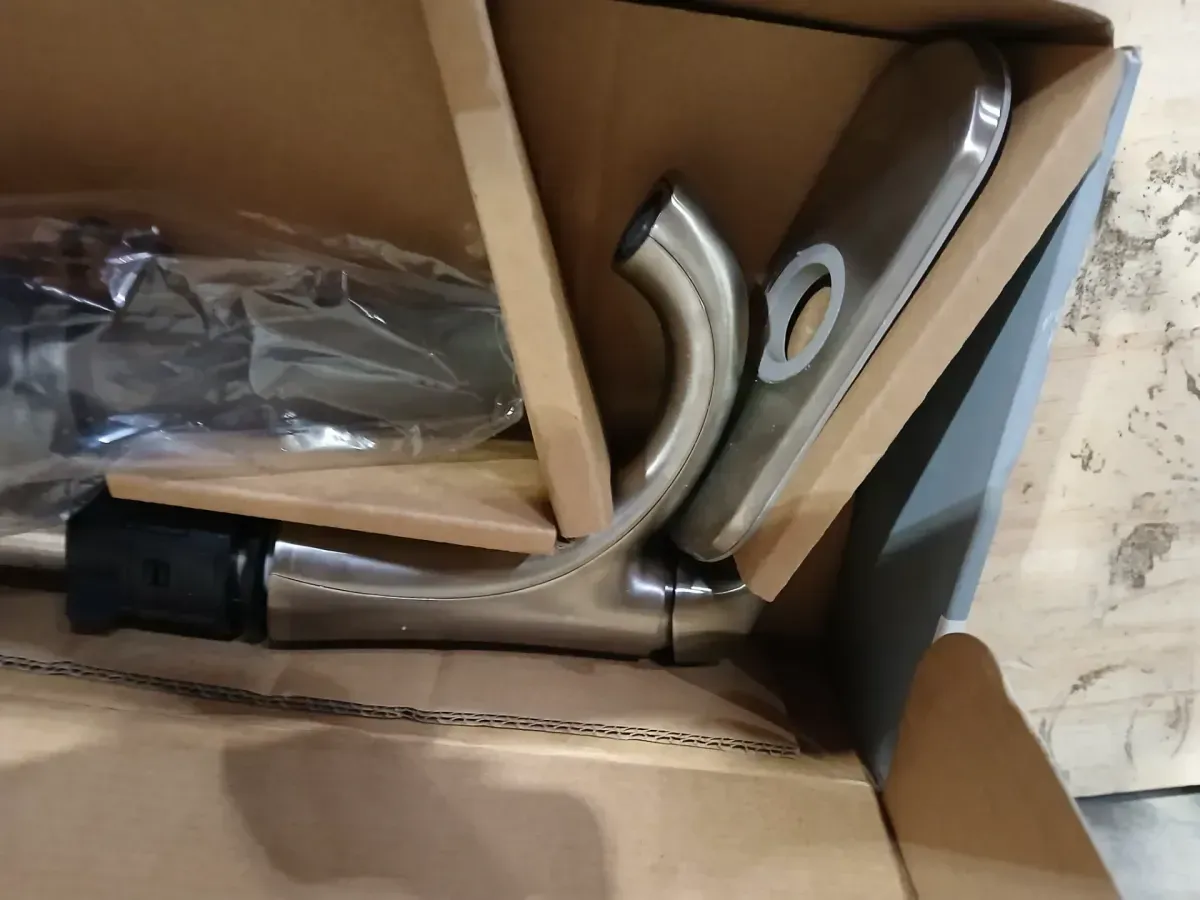 Arnette Single Handle Single Hole Bathroom Faucet in Brushed Nickel - image 4