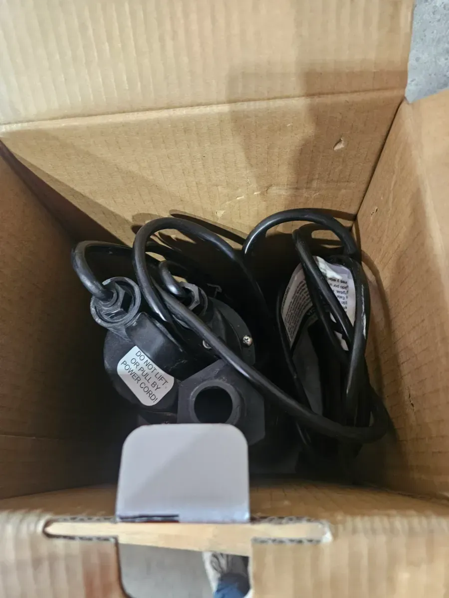 Everbilt 1/3 HP Automatic Utility Pump - image 4