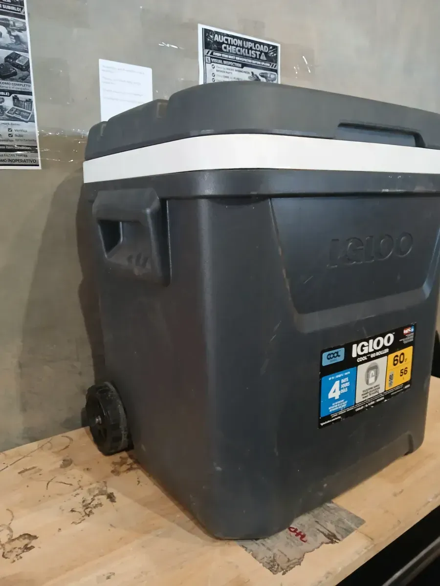 Cool 60 qt. Roller Cooler - image 5
