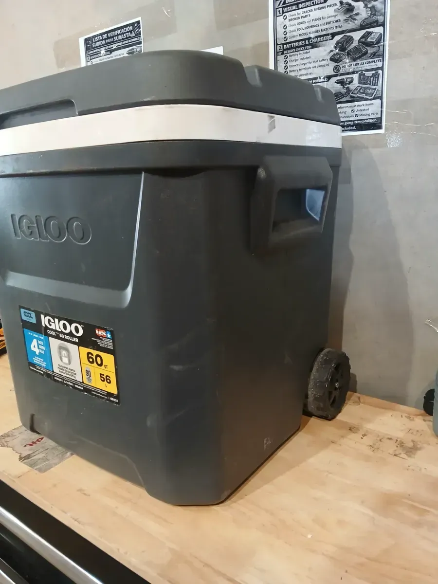 Cool 60 qt. Roller Cooler - image 4