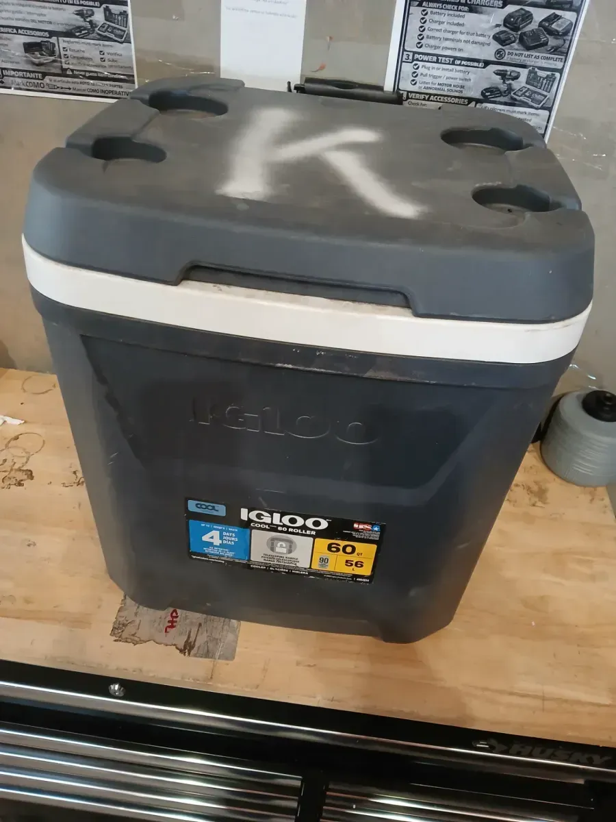 Cool 60 qt. Roller Cooler - image 3