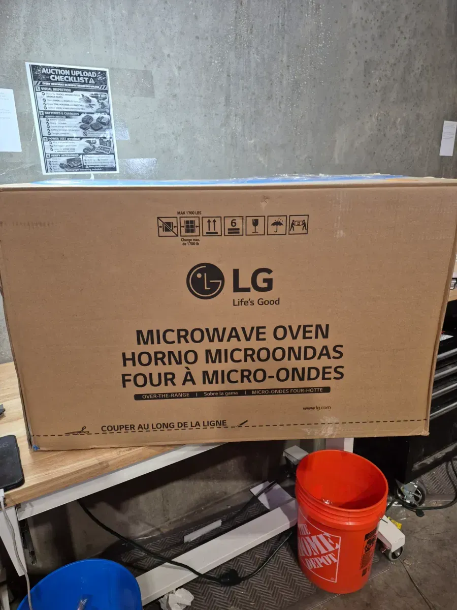 LG 1.7 cu. ft. 30 in. Width Over-the-Range Microwave with EasyClean in Stainless Steel - image 3