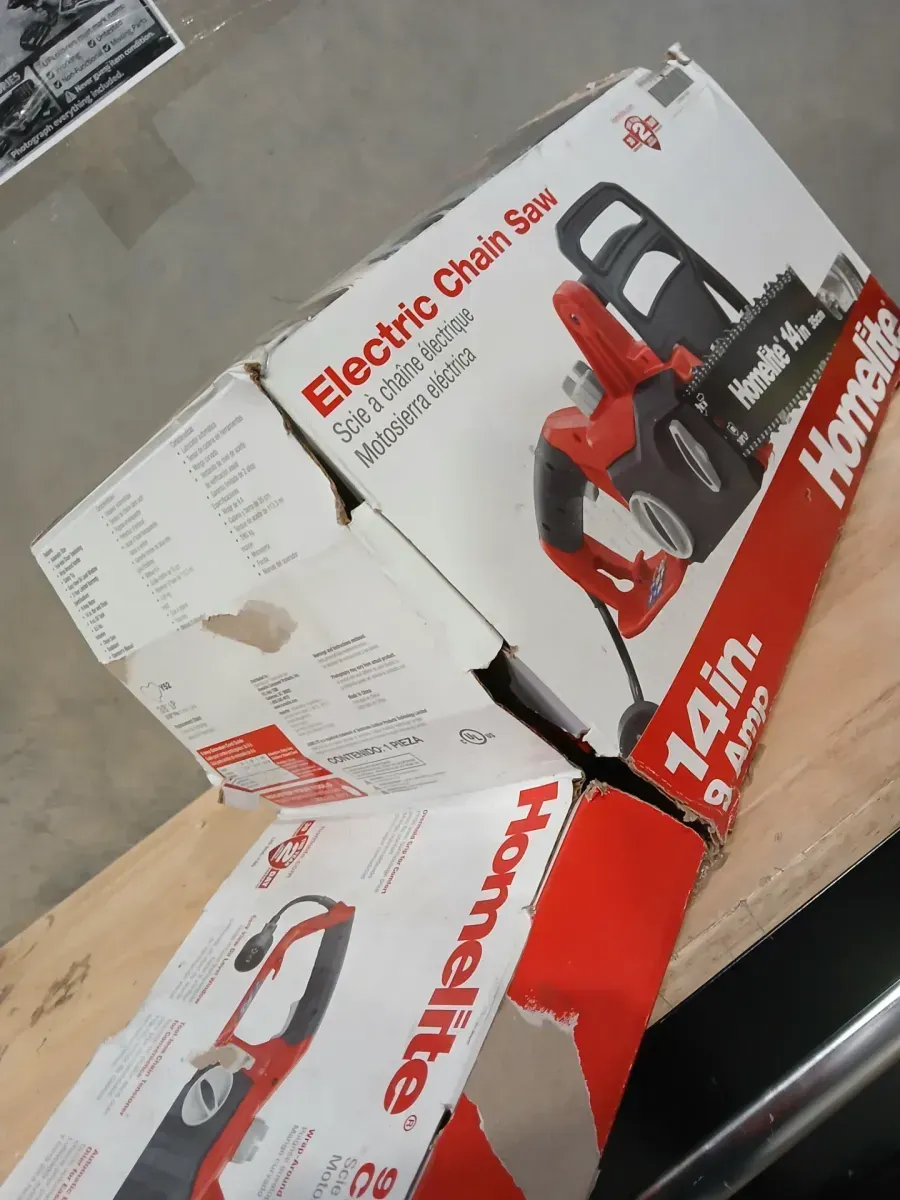 Homelite 9 amp electric chain saw (14 in. 9 Amp Electric Chainsaw) - image 3