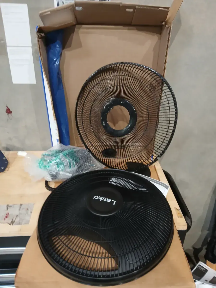 16 in. 3-Speed Oscillating Pedestal Fan for Home in Black with Adjustable Height, Tillt Back Head and Easy Assembly - image 4