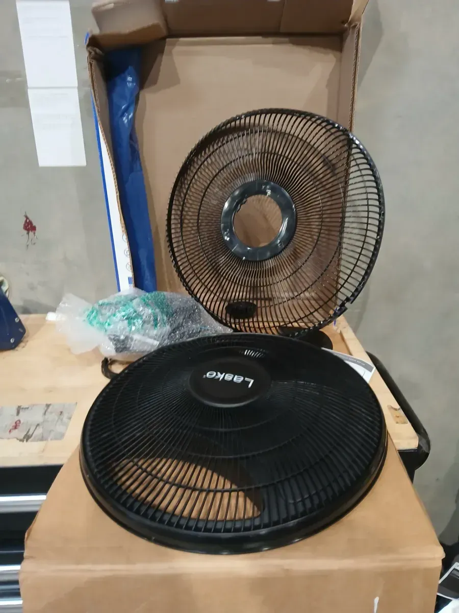 16 in. 3-Speed Oscillating Pedestal Fan for Home in Black with Adjustable Height, Tillt Back Head and Easy Assembly - image 3