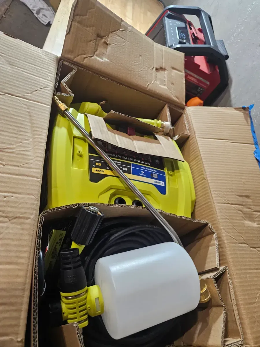 1200 PSI 1.8 GPM Cold Water Automotive High Flow Electric Pressure Washer Kit - image 3