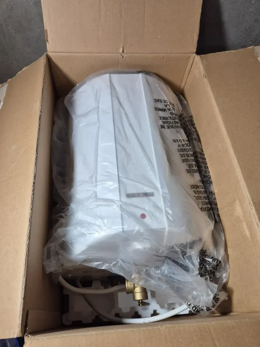 SHC 4 Gal. 6-Year Warranty 1300 W Compact Point-of-Use Mini-Tank Electric Water Heater - image 2